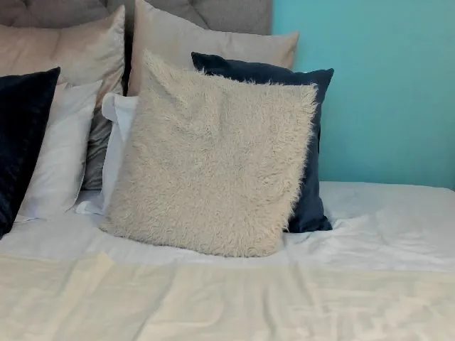 Live sex webcam photo for circenmilen #253709660