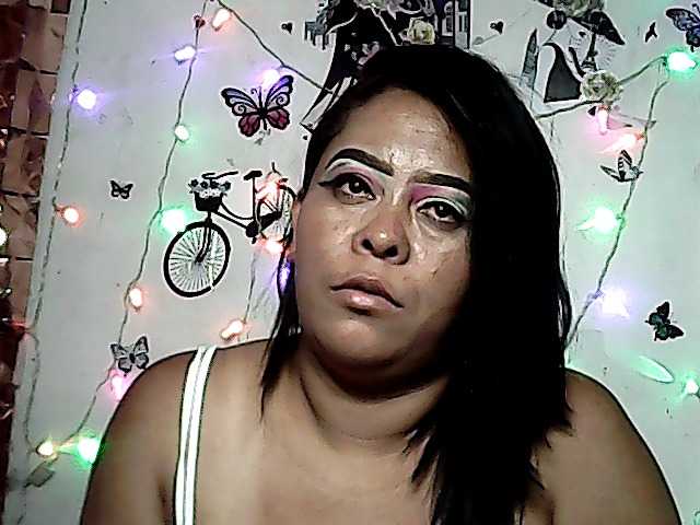 Live sex webcam photo for LOLAhot1 #258384039