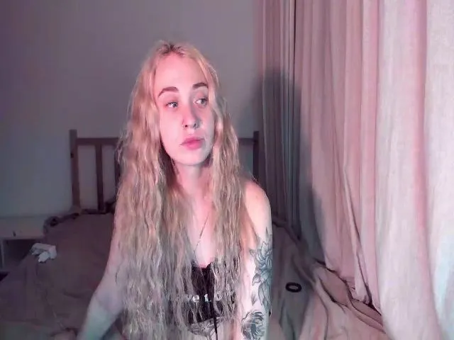 Live sex webcam photo for Uvirtualfrnd #252630315