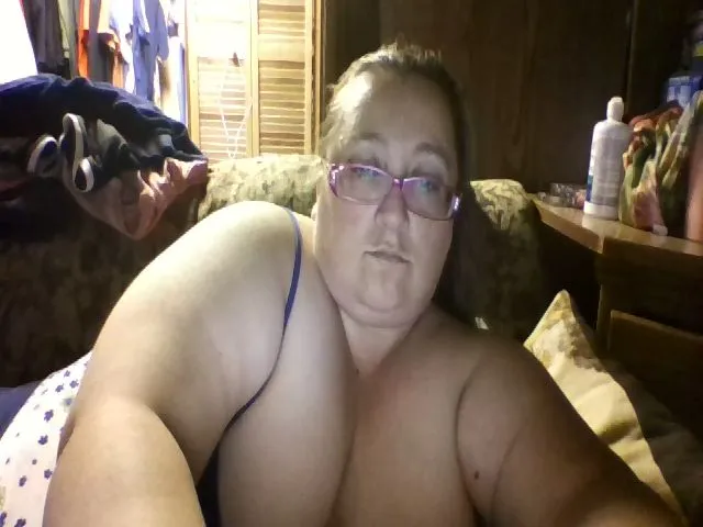 Live sex webcam photo for BBWAngel85 #259716308