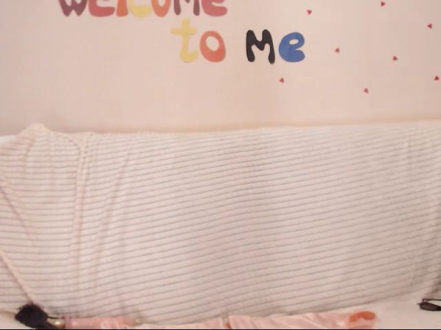 Live sex webcam photo for Kylie_Pag #253289975