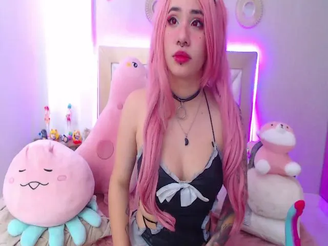 Live sex webcam photo for Sophie_pink18 #254185891