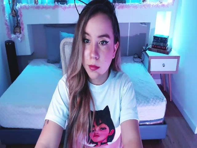 Live sex webcam photo for CiaraWatson #253256915