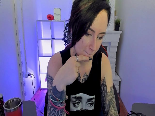 Live sex webcam photo for HelenCarter #256312258