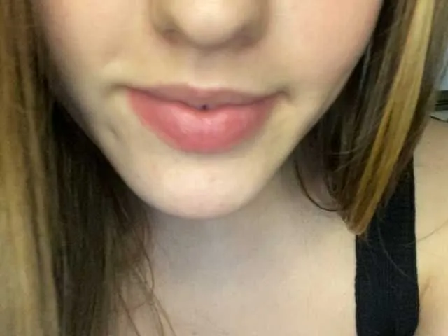 Live sex webcam photo for L0lly-D0lly #241283748