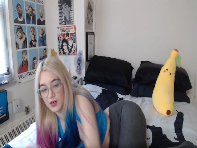 Live sex webcam photo for AnnaTame #264472551
