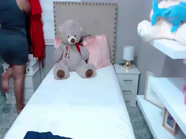 Live sex webcam photo for Emacollins #261101640