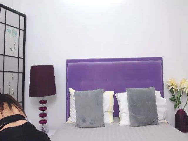 Live sex webcam photo for InnaHottyX #263541234