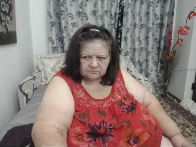 Live sex webcam photo for BBWLadyForYou #250381146