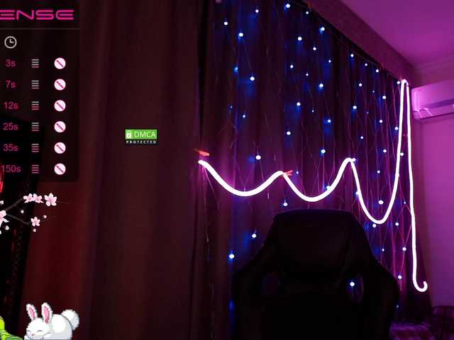 Live sex webcam photo for Annelitt #287948079