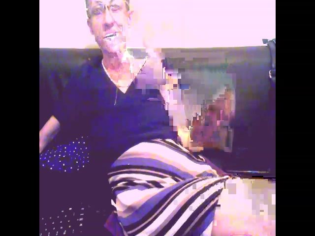 Live sex webcam photo for Sexygeny #255928166