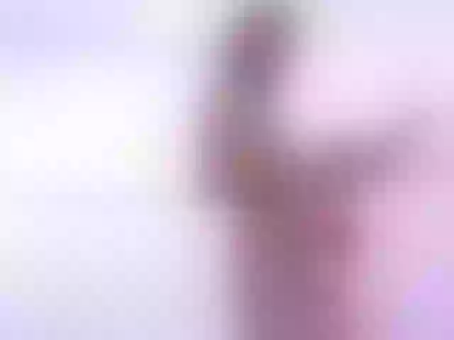 Live sex webcam photo for Louise-red #245332010