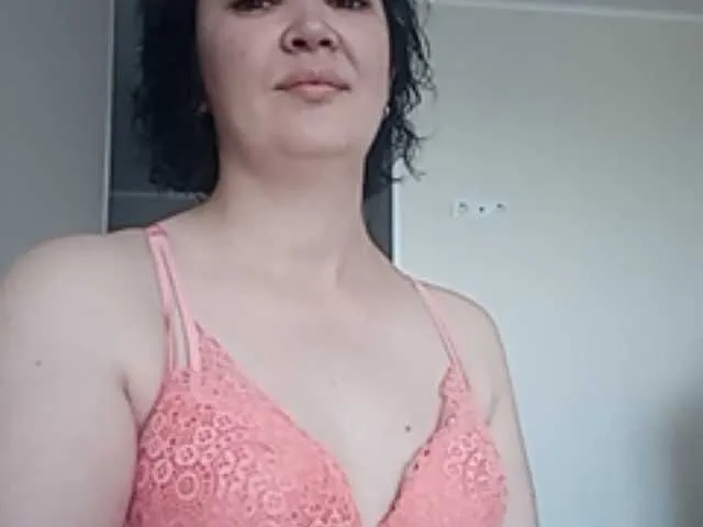 Live sex webcam photo for Mia883 #249558508
