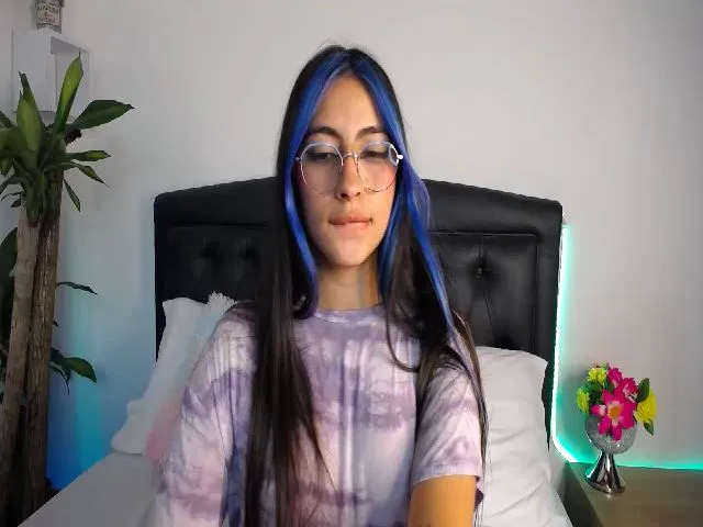 Live sex webcam photo for Mairerf #253536832