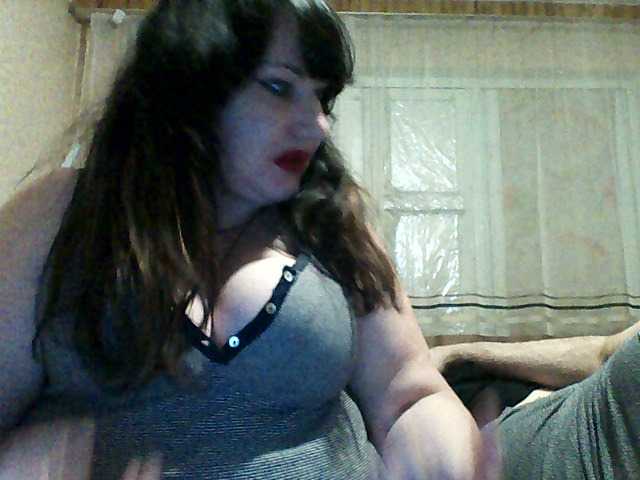 Live sex webcam photo for KleOSnow #241135314