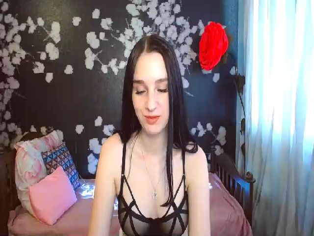 Live sex webcam photo for Lin_Elisss #252486780