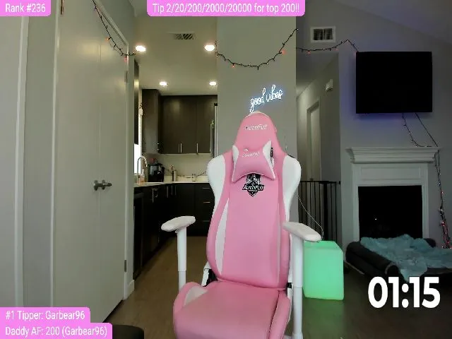 Live sex webcam photo for TheSharkQueen #254565098
