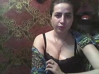 Live sex webcam photo for Julii18 #241923244