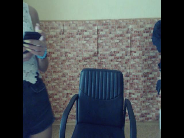 Live sex webcam photo for SshyTeen #255025776