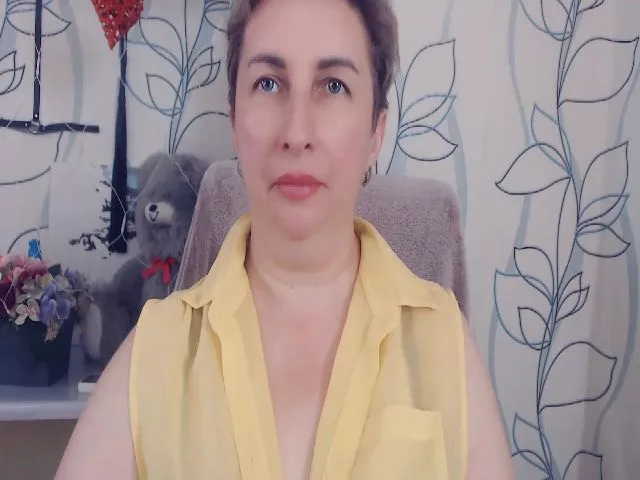 Live sex webcam photo for DepravedMadam #262983917