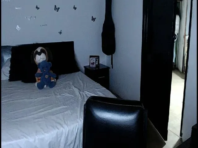 Live sex webcam photo for Courageuse #263971166