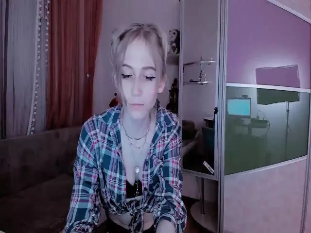 Live sex webcam photo for ScarletAmber #253568000