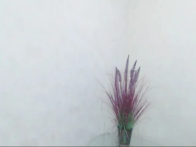 Live sex webcam photo for Sexy_Eva1 #252579074