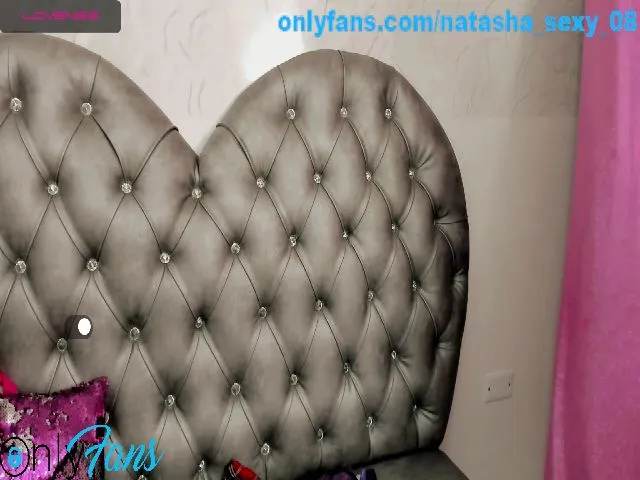Live sex webcam photo for Natasha1_sexy #254257096
