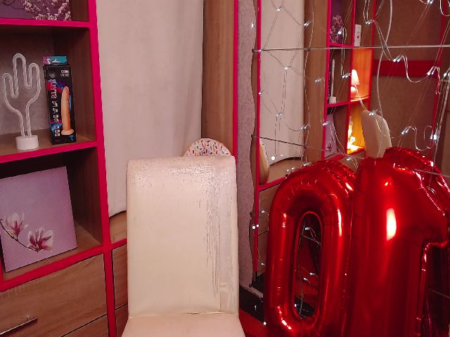 Live sex webcam photo for Blazin_Ruby #257018940