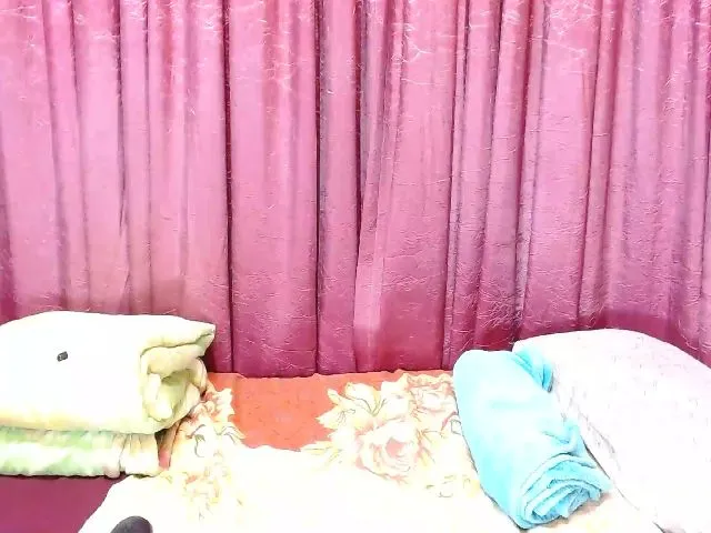 Live sex webcam photo for LustyDesirex #255642798