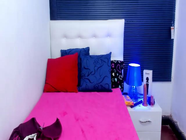 Live sex webcam photo for samyharper_ #260041729