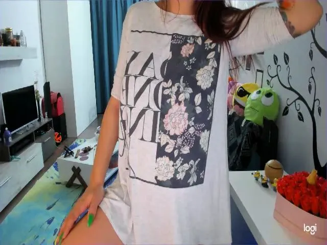 Live sex webcam photo for OneLife_ #252340253