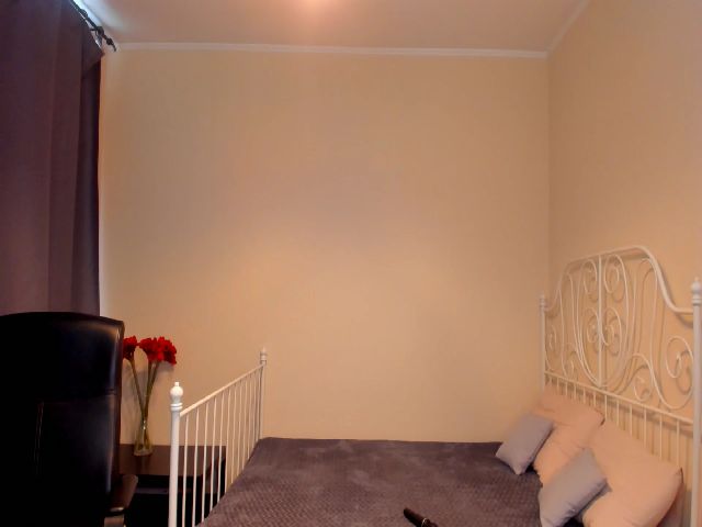 Live sex webcam photo for O1iv1a #260454621