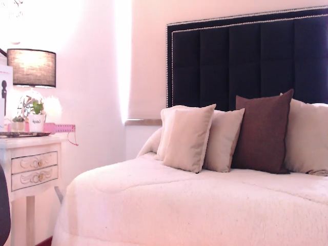 Live sex webcam photo for Laurent_se #263140591