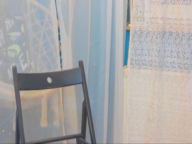 Live sex webcam photo for CurlyVibe #261087004