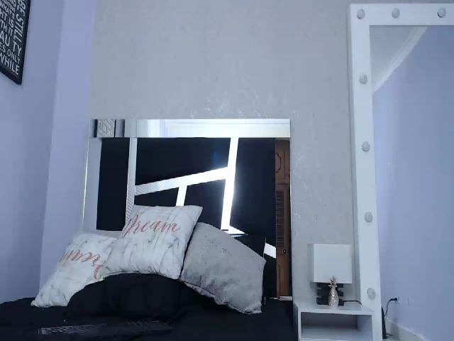 Live sex webcam photo for Pythonissa97 #257046351