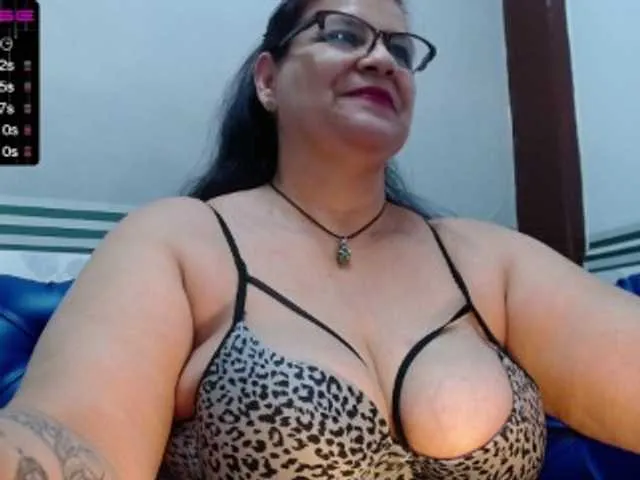 Live sex webcam photo for LauraRiley #250334838