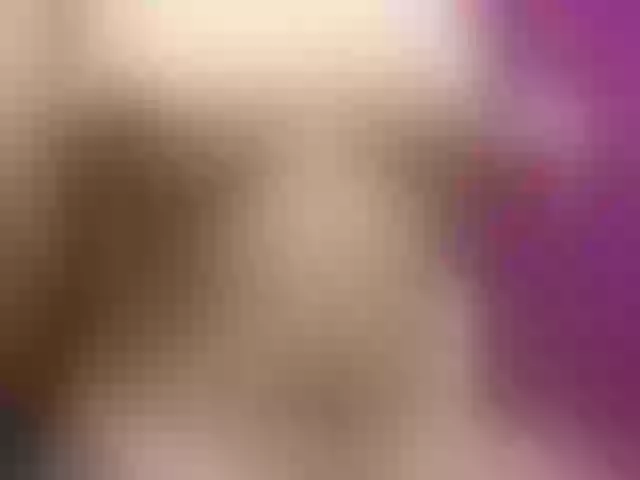 Live sex webcam photo for VeronicaHot-1 #241302600