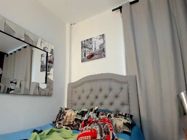 Live sex webcam photo for Zammara #252560597