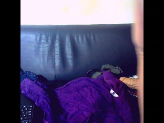 Live sex webcam photo for Sexygeny #258764014