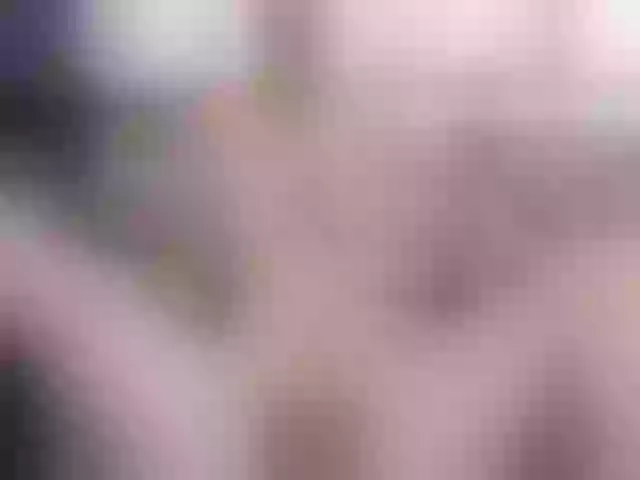 Live sex webcam photo for squirtblonde #254975468