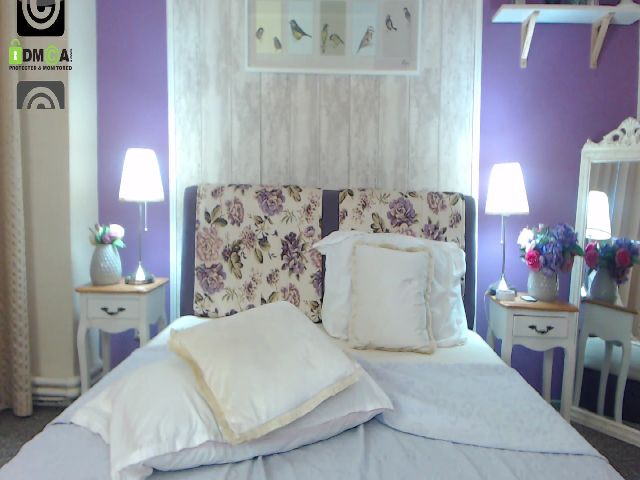 Live sex webcam photo for Brianna_Joy #252447624