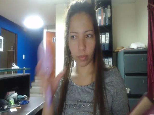 Live sex webcam photo for LauraMarlyn #261242443