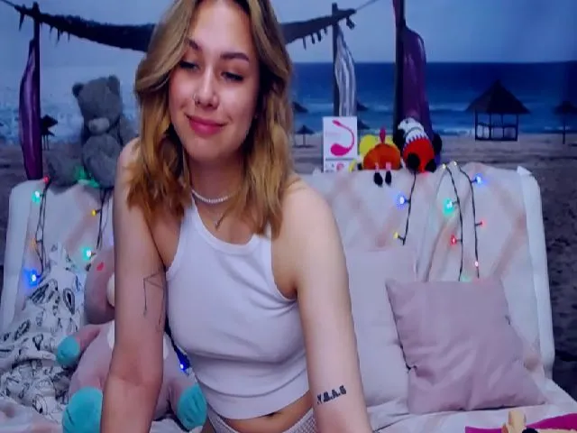Live sex webcam photo for AlisMonrov18 #255837371