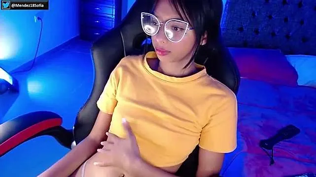 Live sex webcam photo for sofiamendez18 #245071091