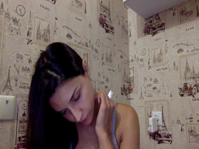 Live sex webcam photo for JolyBoss #262761263