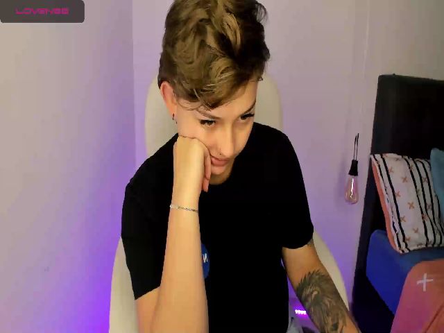 Live sex webcam photo for SalemJimenez #253700061