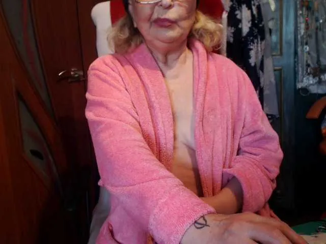 Live sex webcam photo for milo4ka77 #241574677