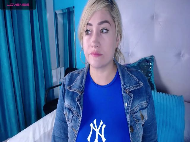 Live sex webcam photo for Kata_go69 #260269506