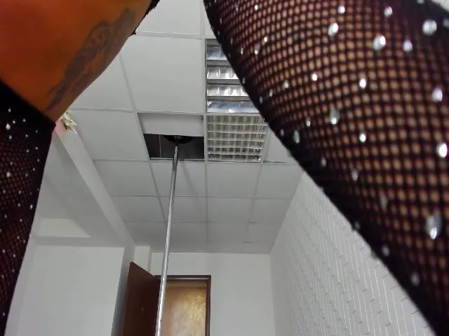 Live sex webcam photo for AkiraLisa #261350747